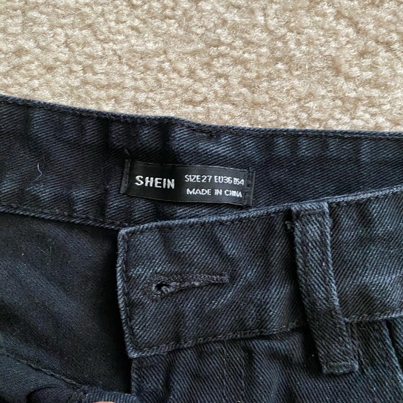 High rise mini jean shorts - Picture 2 of 3